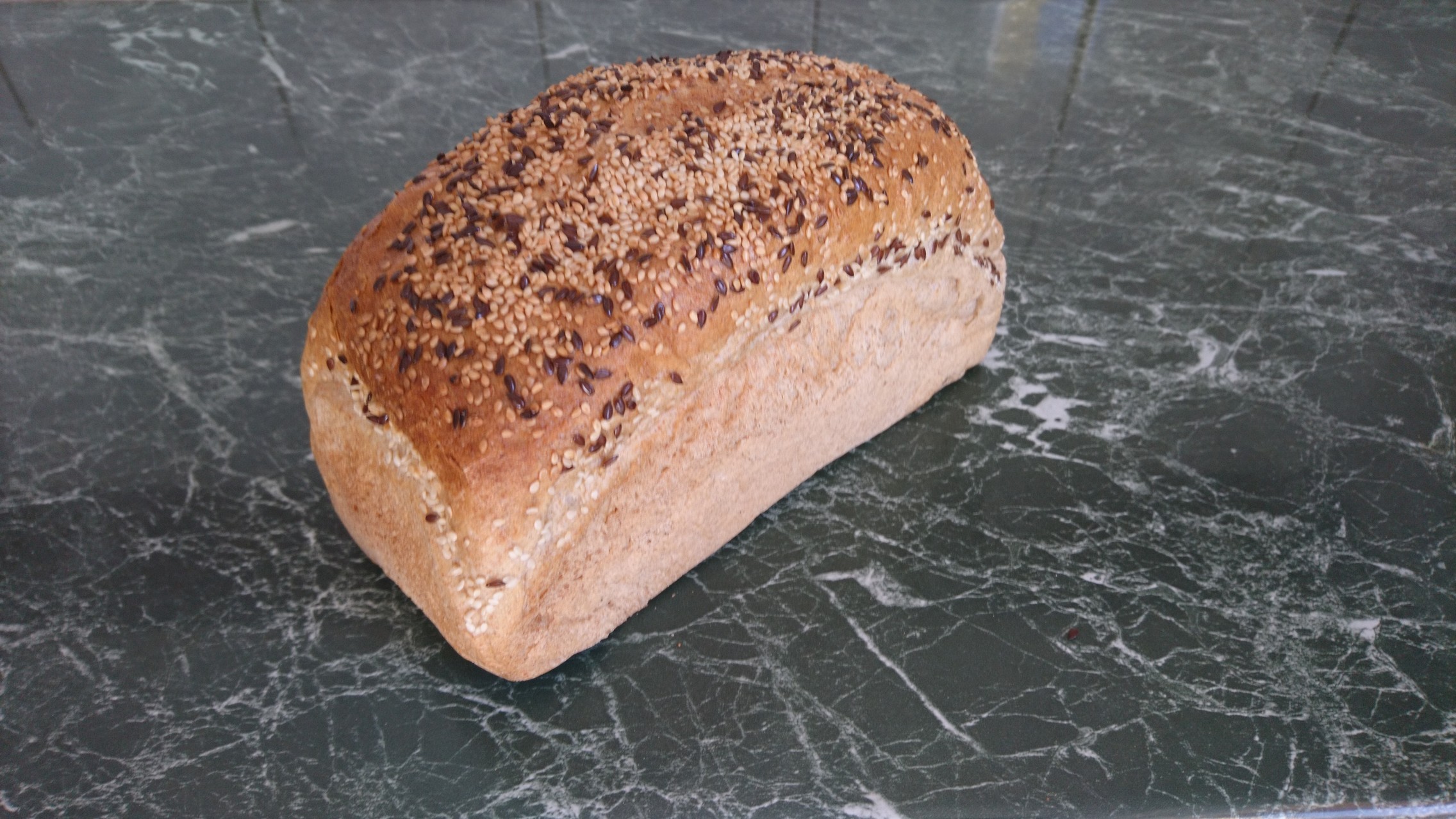 Tönkölyös kenyér